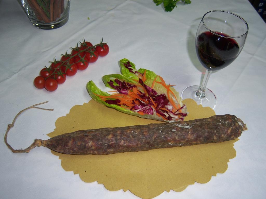 Agriturismo Lo Sgorzolo 페르기네 발수가나 외부 사진